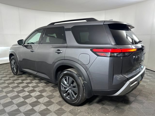 Used 2024 Nissan Pathfinder SV image 5