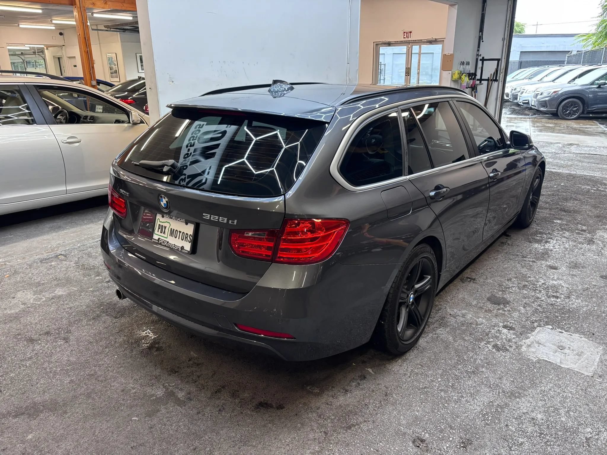 Used 2015 BMW 328d xDrive Wagon AWD/4WD image 6