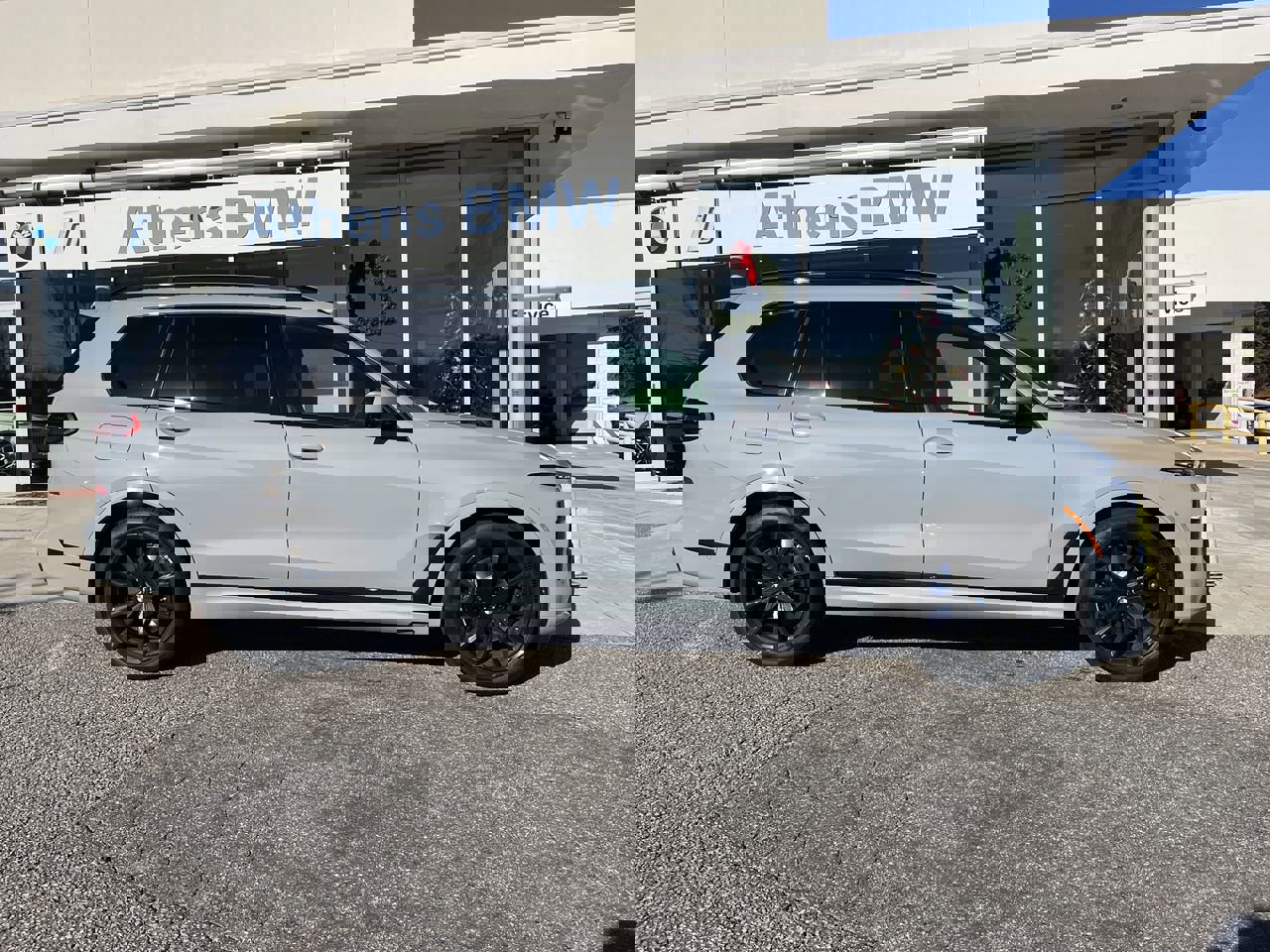 New 2026 BMW X7 xDrive40i image 9