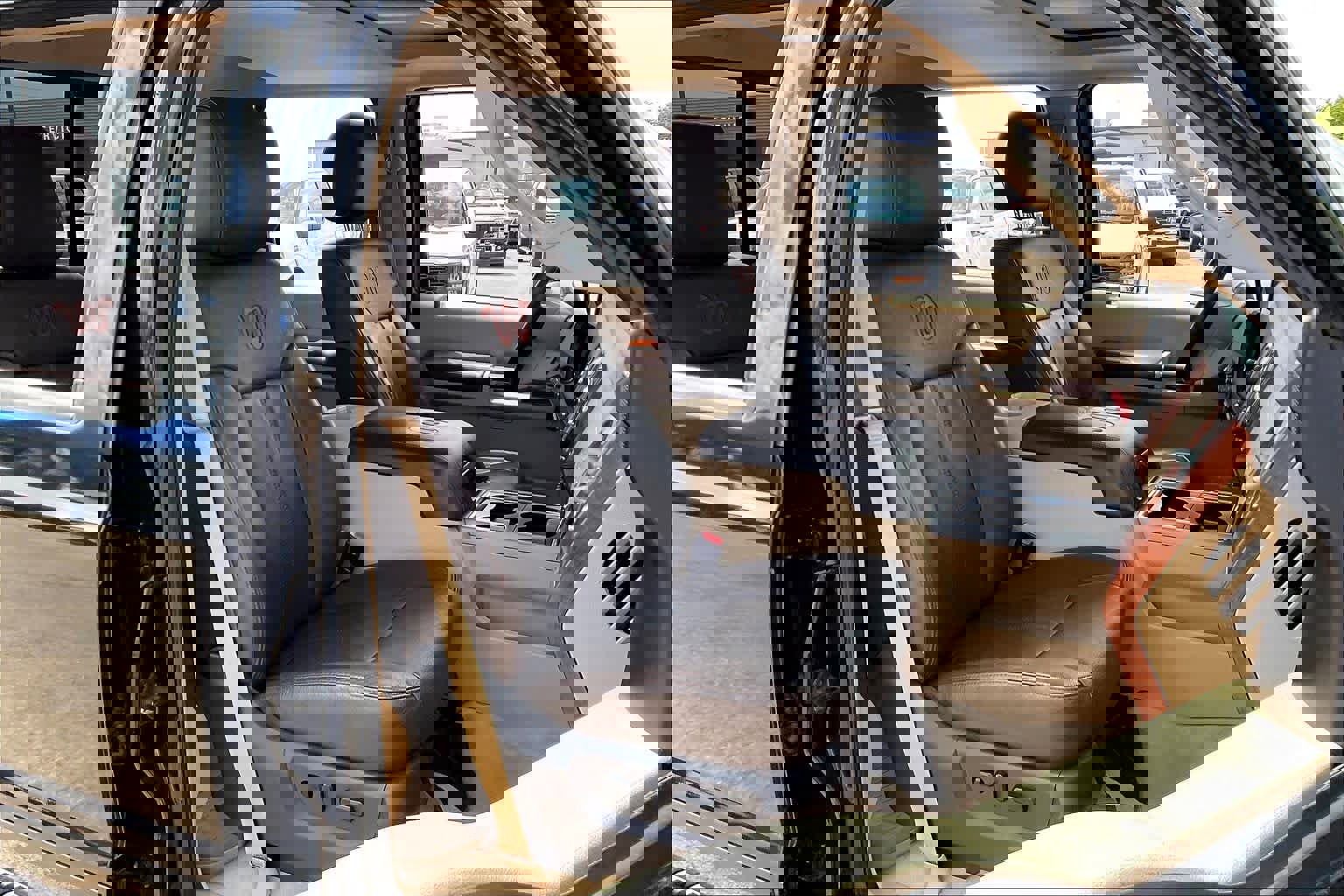 Used 2015 Ford F250 King Ranch image 9