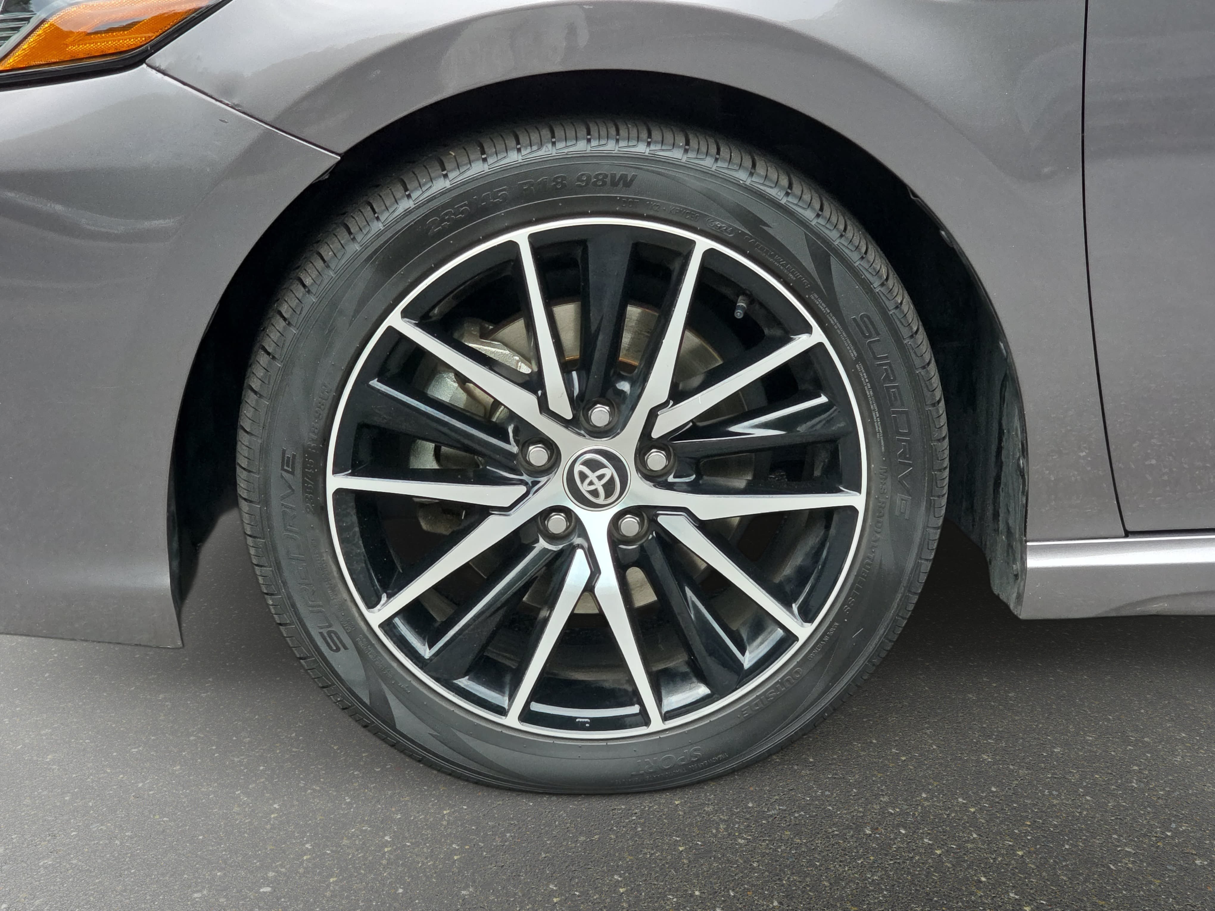 Used 2024 Toyota Camry SE FWD image 29