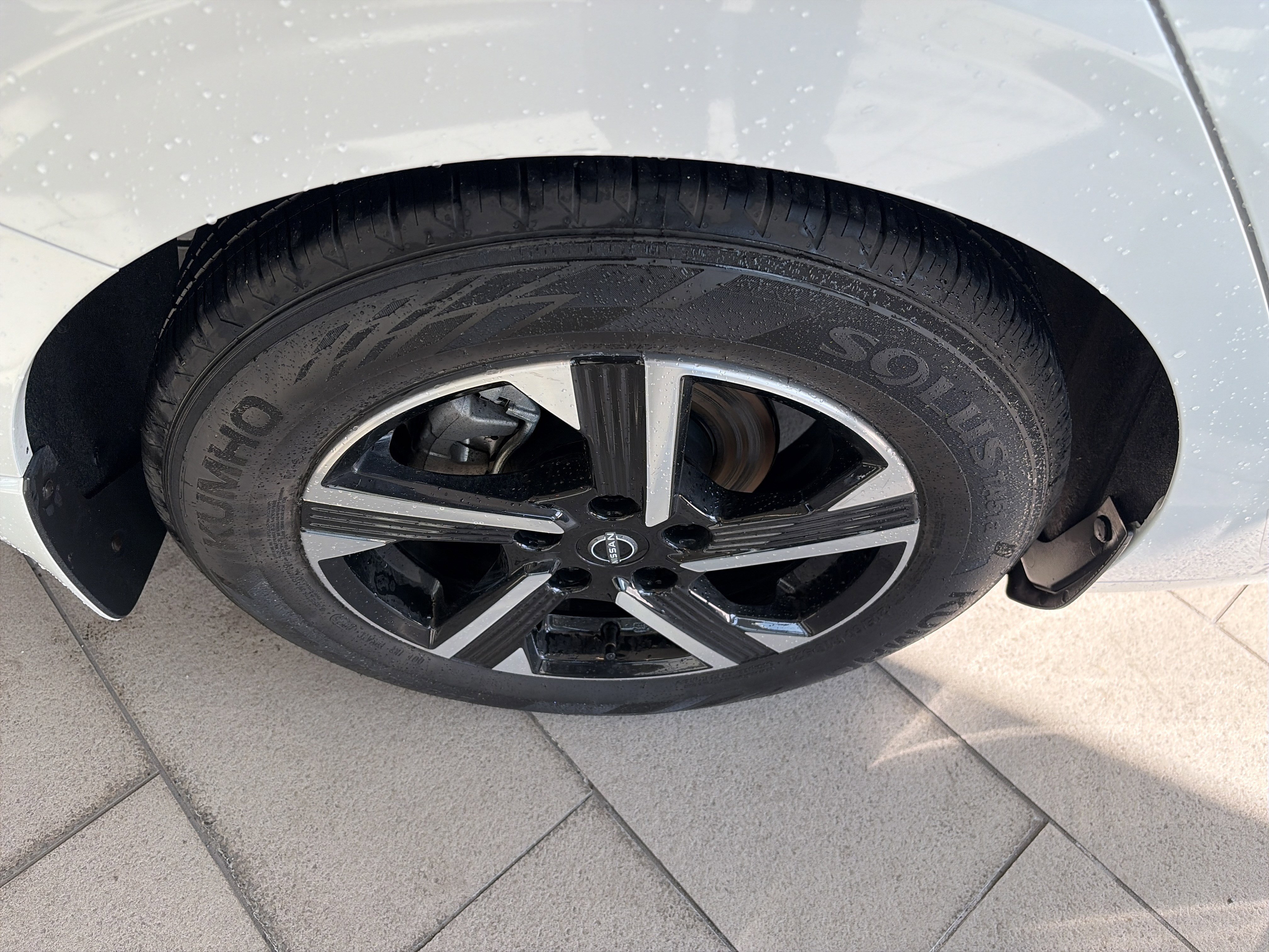 Used 2024 Nissan Sentra SV image 13