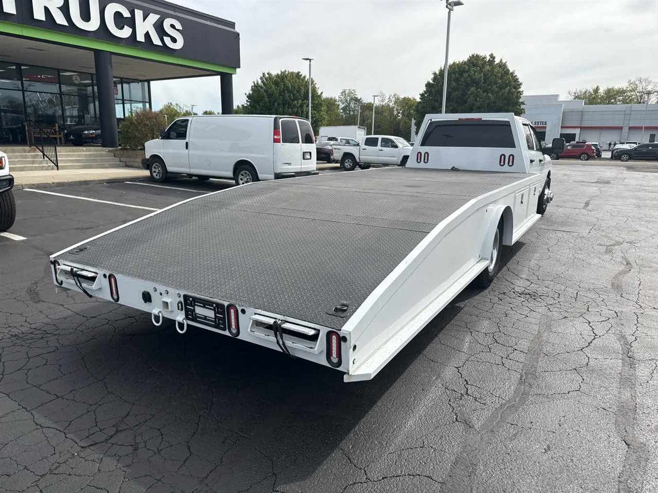 Used 2024 RAM 3500 Tradesman w/ Chrome Appearance Group image 10