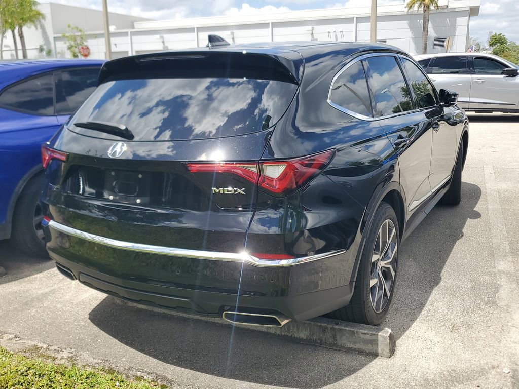 Certified 2024 Acura MDX FWD w/ Technology Package image 8