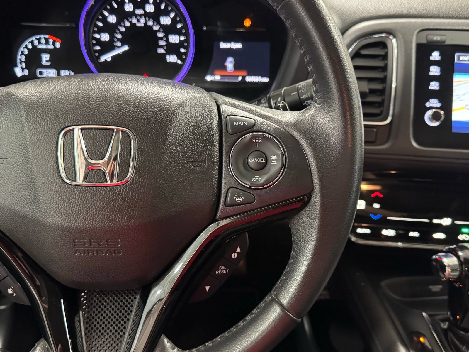 Used 2020 Honda HR-V Touring image 23