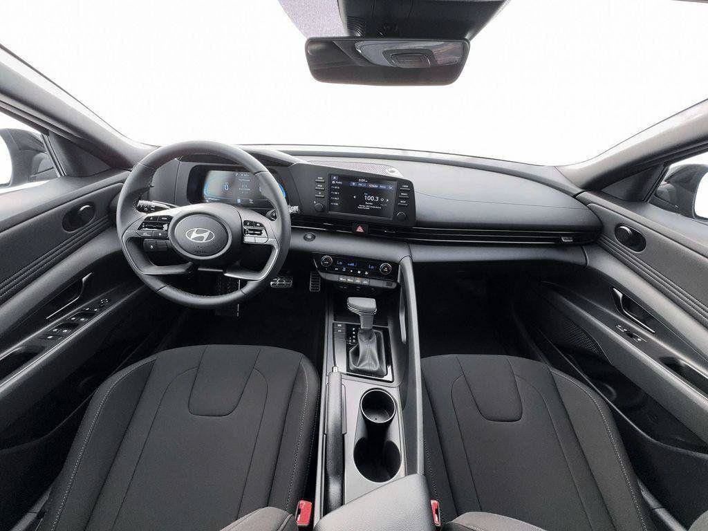 New 2026 Hyundai Elantra Sport FWD image 13