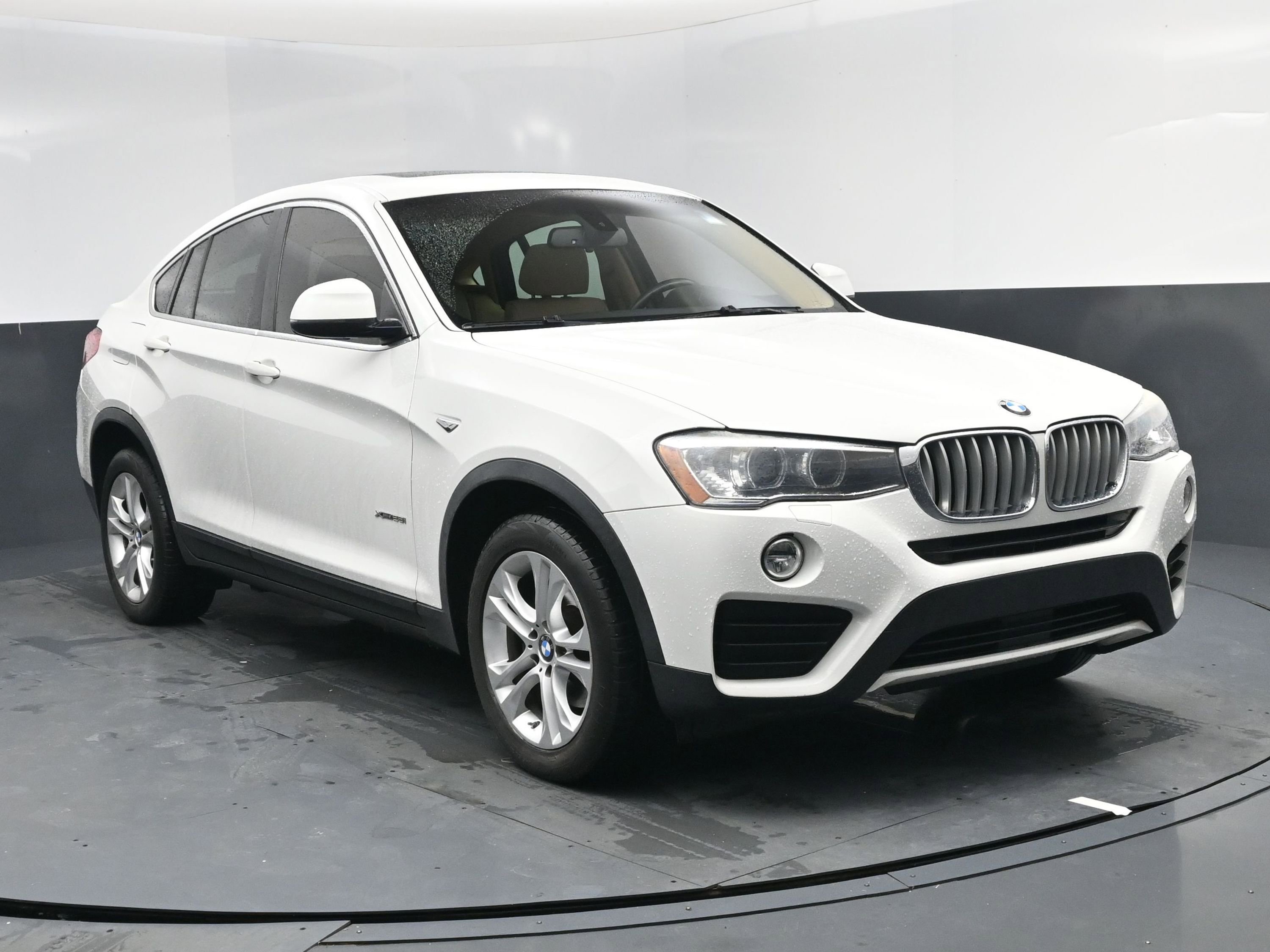 Used 2017 BMW X4 xDrive28i image 8