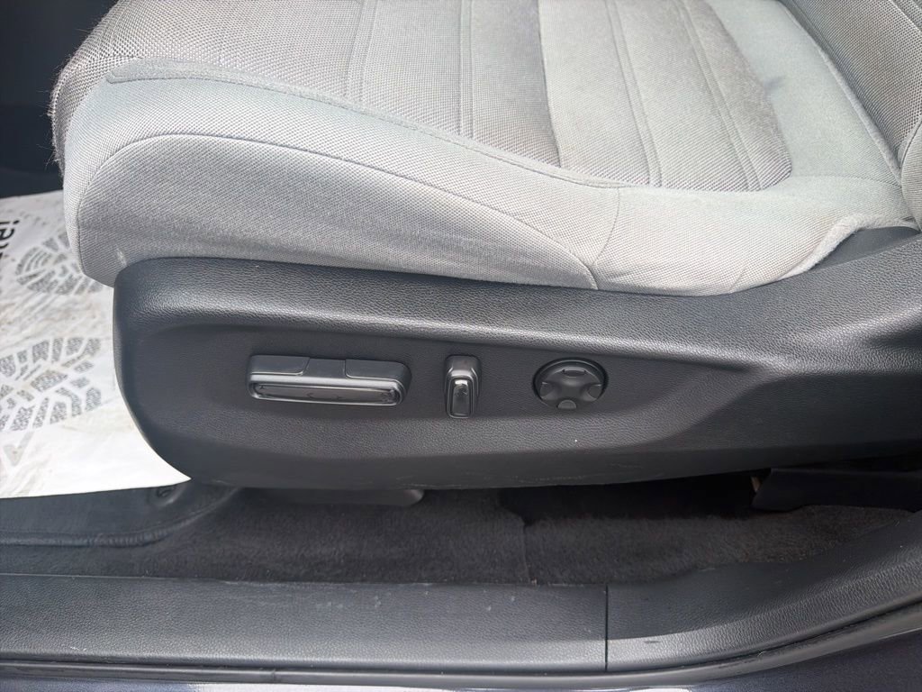 Used 2018 Honda CR-V EX image 18