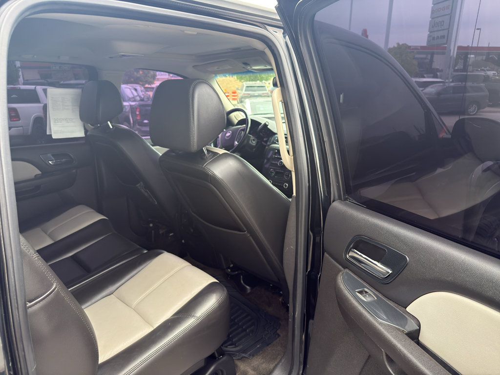 Used 2008 Chevrolet Avalanche LT w/ LT Preferred Equipment Group AWD/4WD image 11