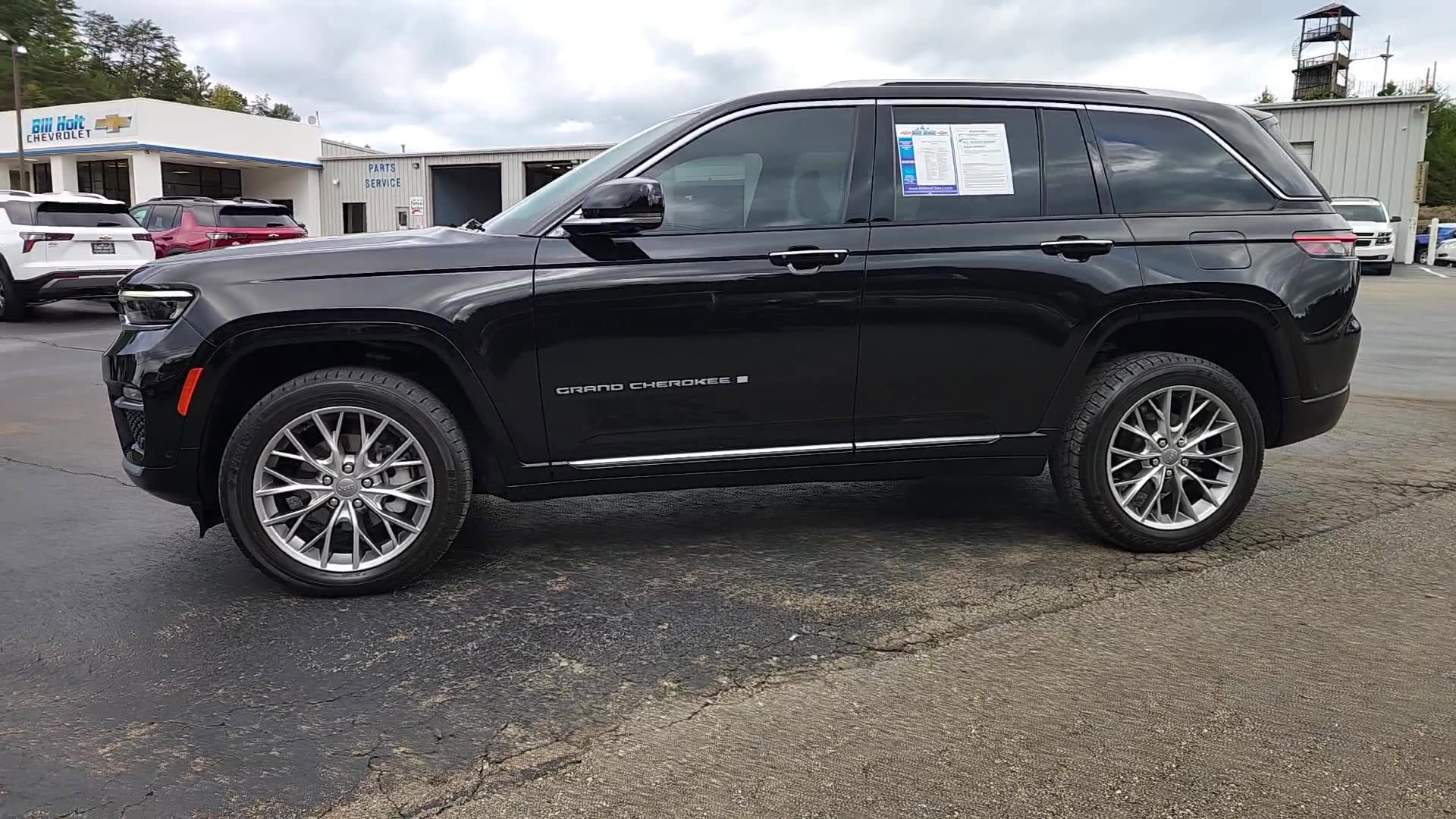 Used 2022 Jeep Grand Cherokee Summit w/ Adv Protech Group IV image 16