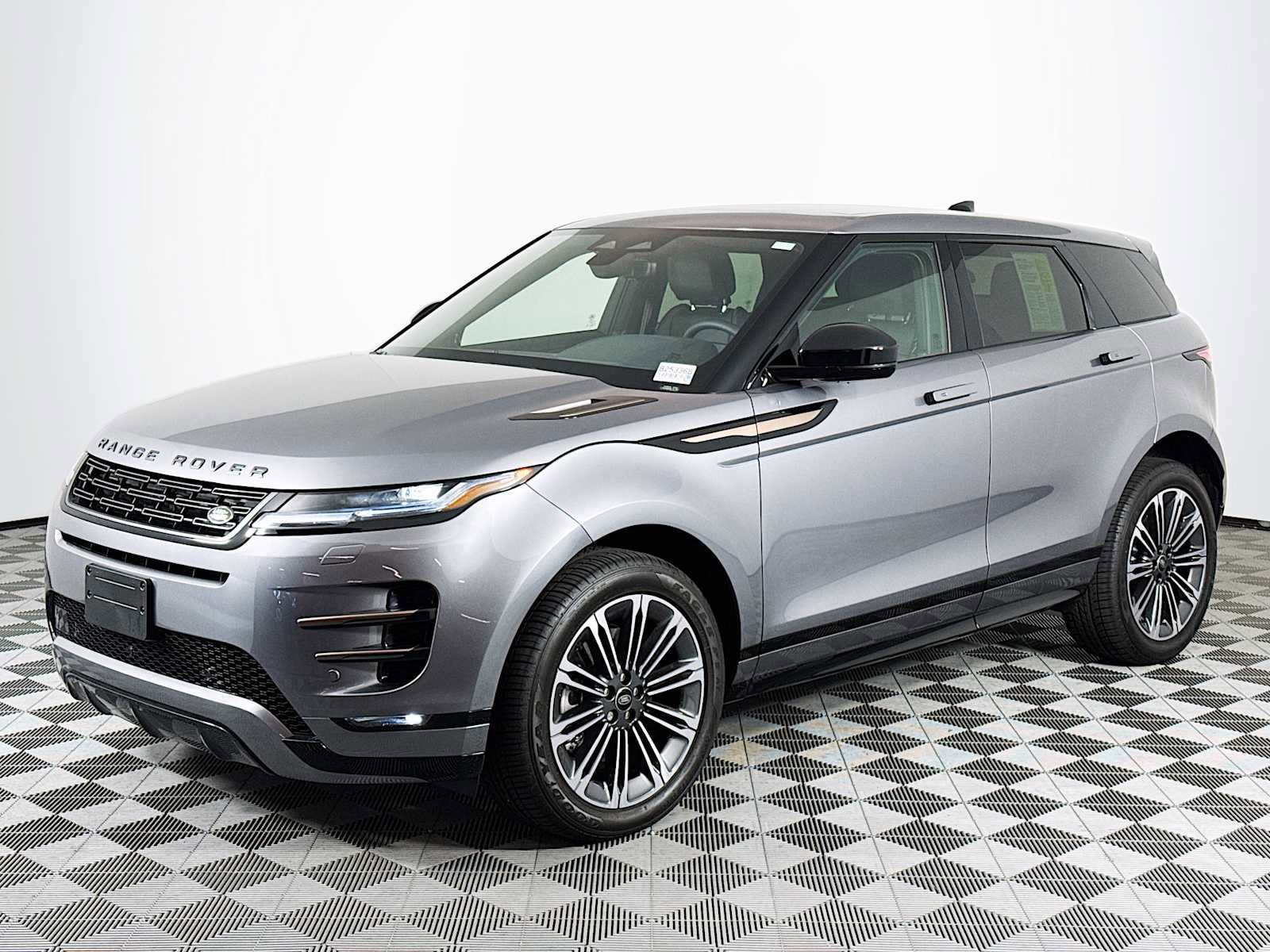 Used 2024 Land Rover Range Rover Evoque Dynamic SE