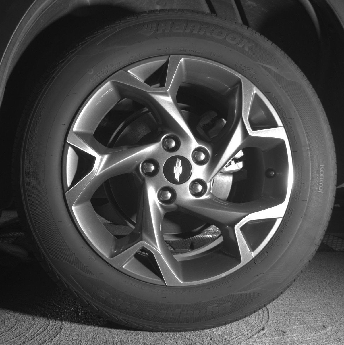 Used 2025 Chevrolet Trax LT FWD image 14