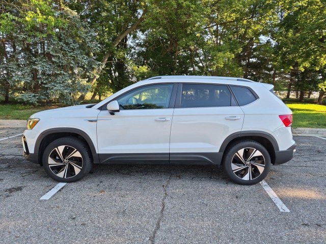 Used 2023 Volkswagen Taos SE AWD/4WD image 6
