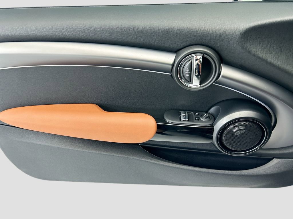 Certified 2024 MINI Cooper SE image 27