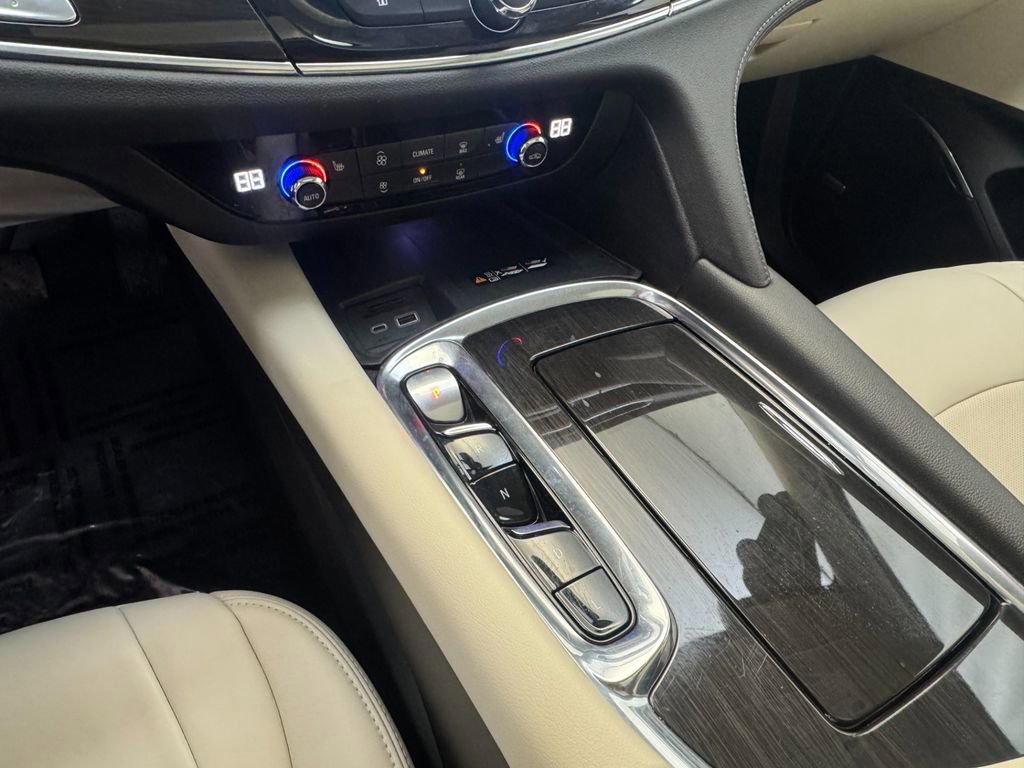 Certified 2024 Buick Enclave Essence w/ Experience Buick Package image 21