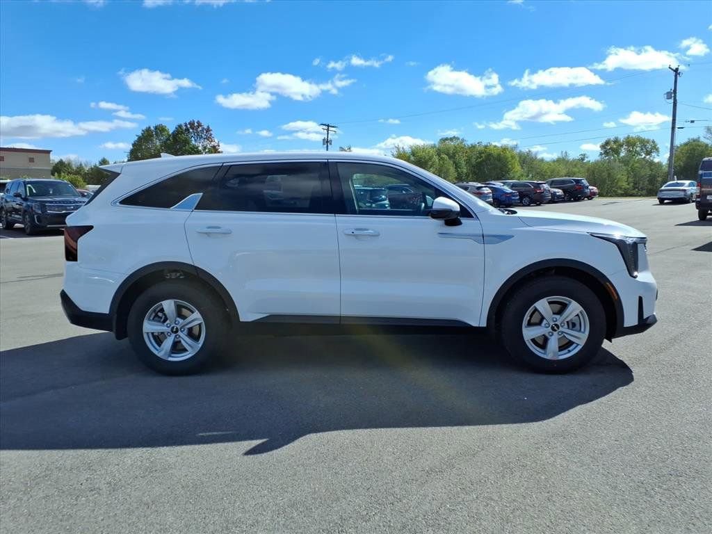 New 2026 Kia Sorento LX image 7