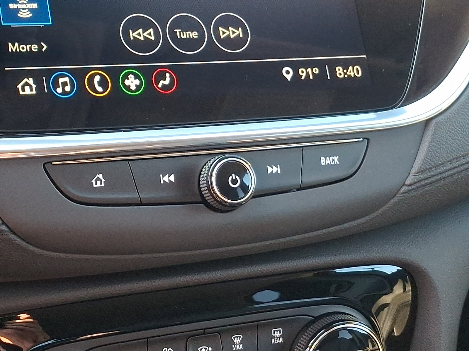 Used 2023 Buick Encore GX Select w/ Sport Touring Package FWD image 17