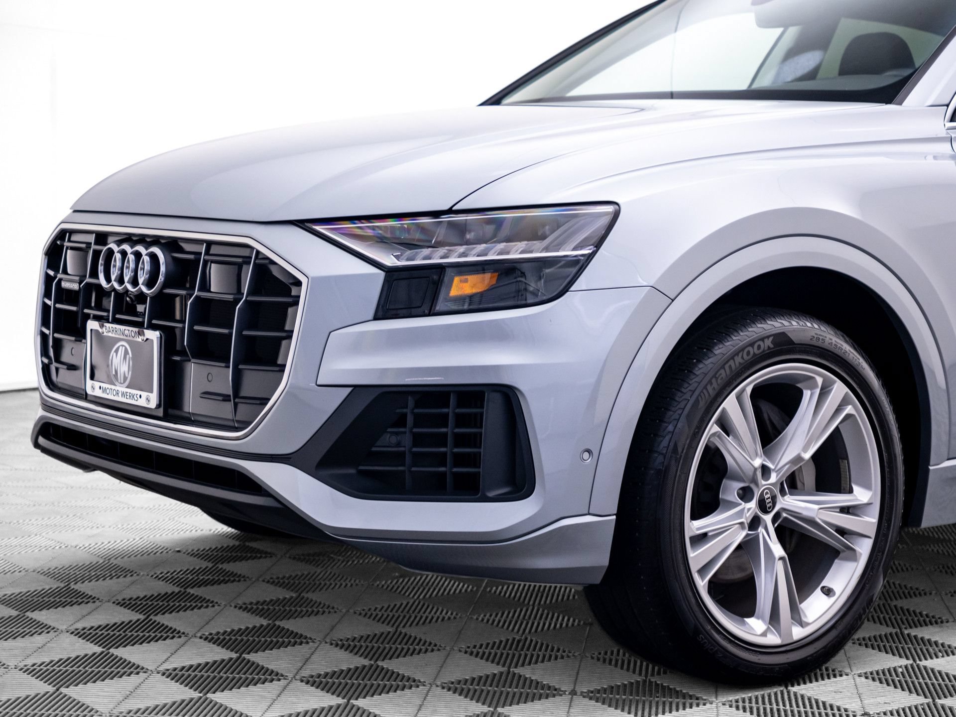 Used 2023 Audi Q8 Premium w/ Convenience Package AWD/4WD image 42