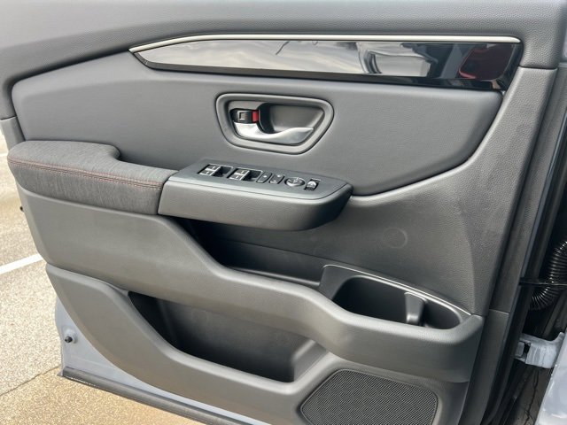 New 2025 Honda Pilot Sport image 25