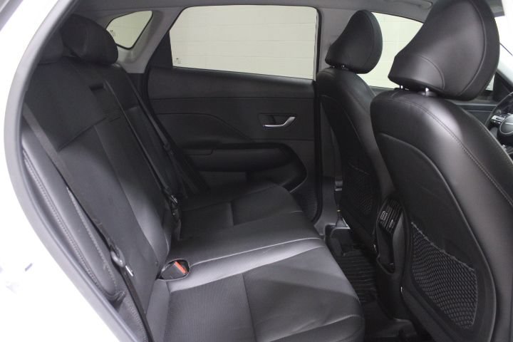 Used 2024 Hyundai Kona Limited FWD image 28