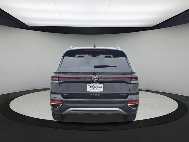New 2026 Volkswagen Taos SE image 6