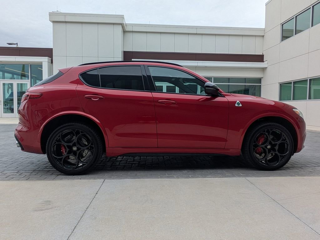 Used 2022 Alfa Romeo Stelvio Quadrifoglio w/ Active Assist Plus Package image 4