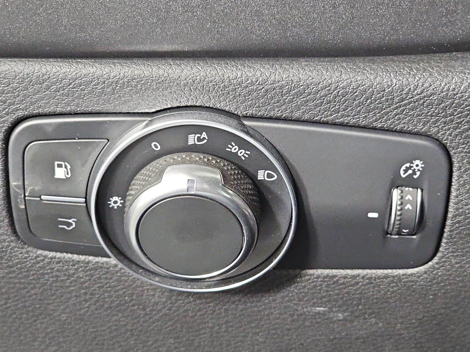 Used 2024 Alfa Romeo Tonale Ti w/ Premium Interior Package AWD/4WD image 22