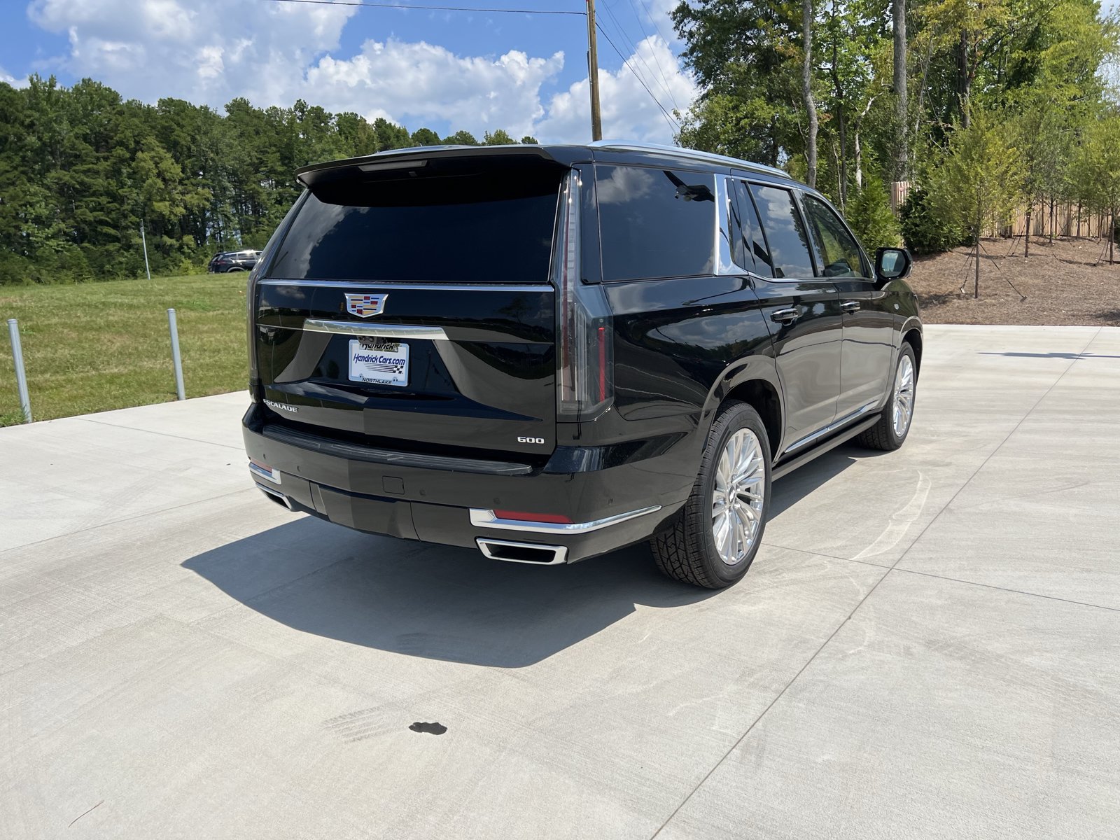 Used 2025 Cadillac Escalade Premium Luxury w/ Touring Package AWD/4WD image 8
