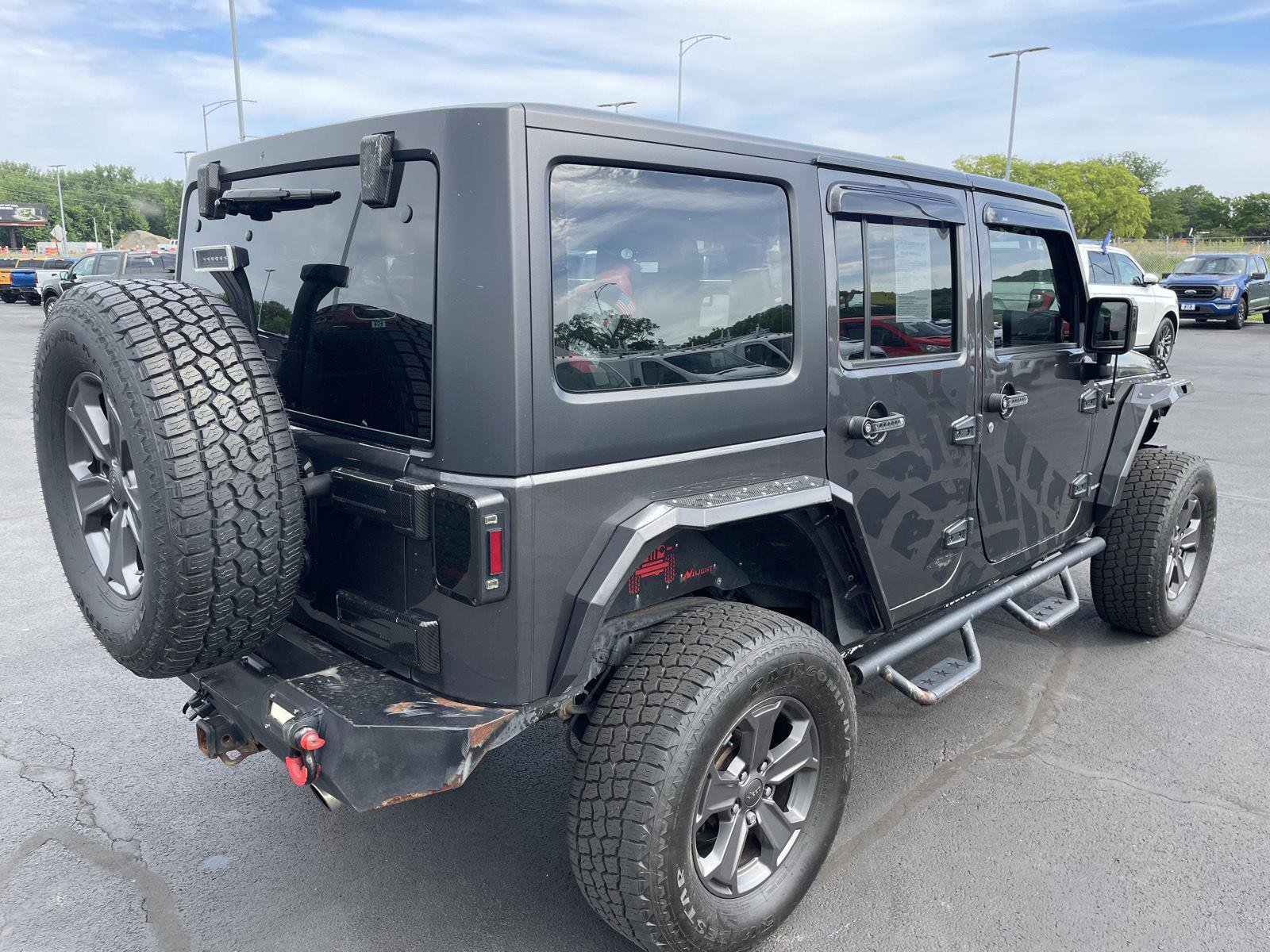 Used 2017 Jeep Wrangler Unlimited Sport w/ Dual Top Group AWD/4WD image 12