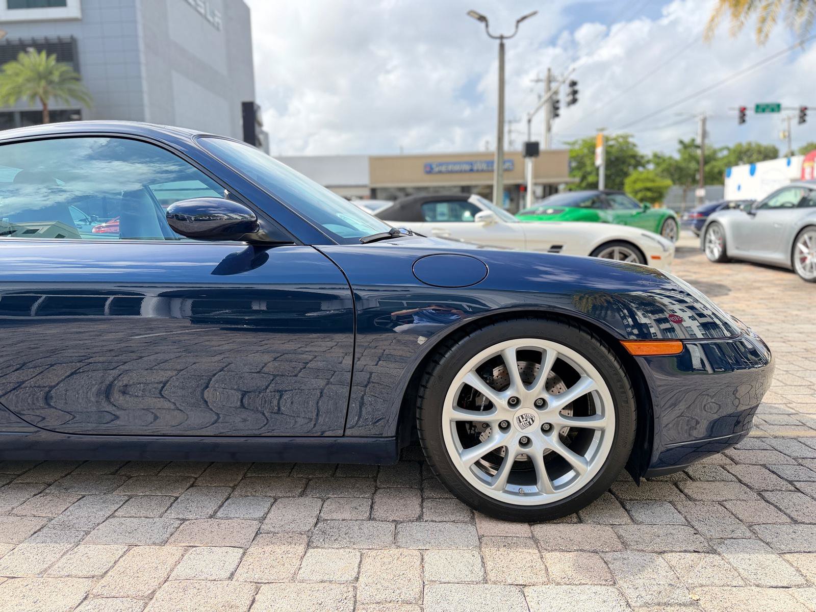 Used 2000 Porsche 911 Carrera RWD image 23