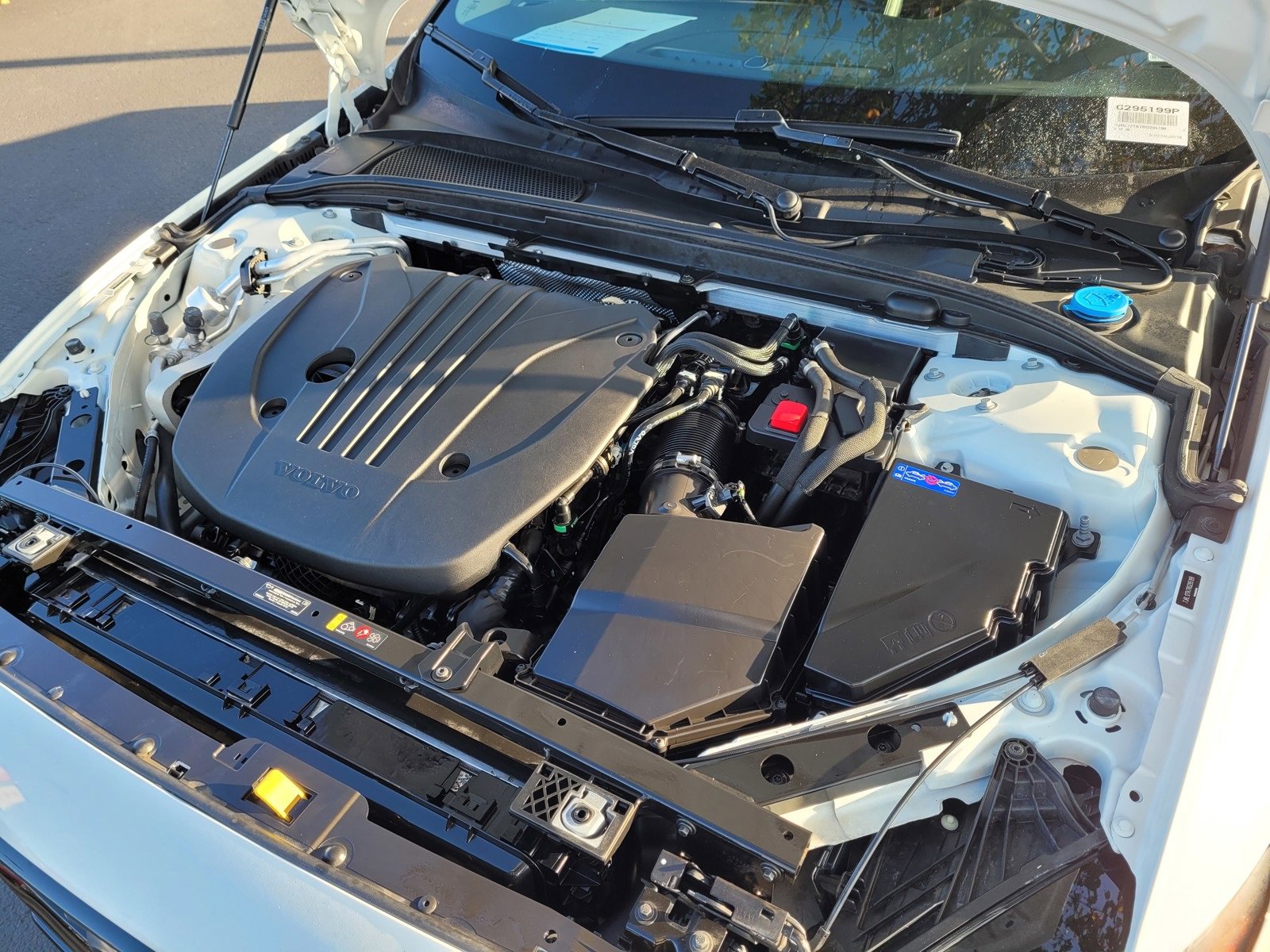 Used 2024 Volvo S60 B5 Core image 27