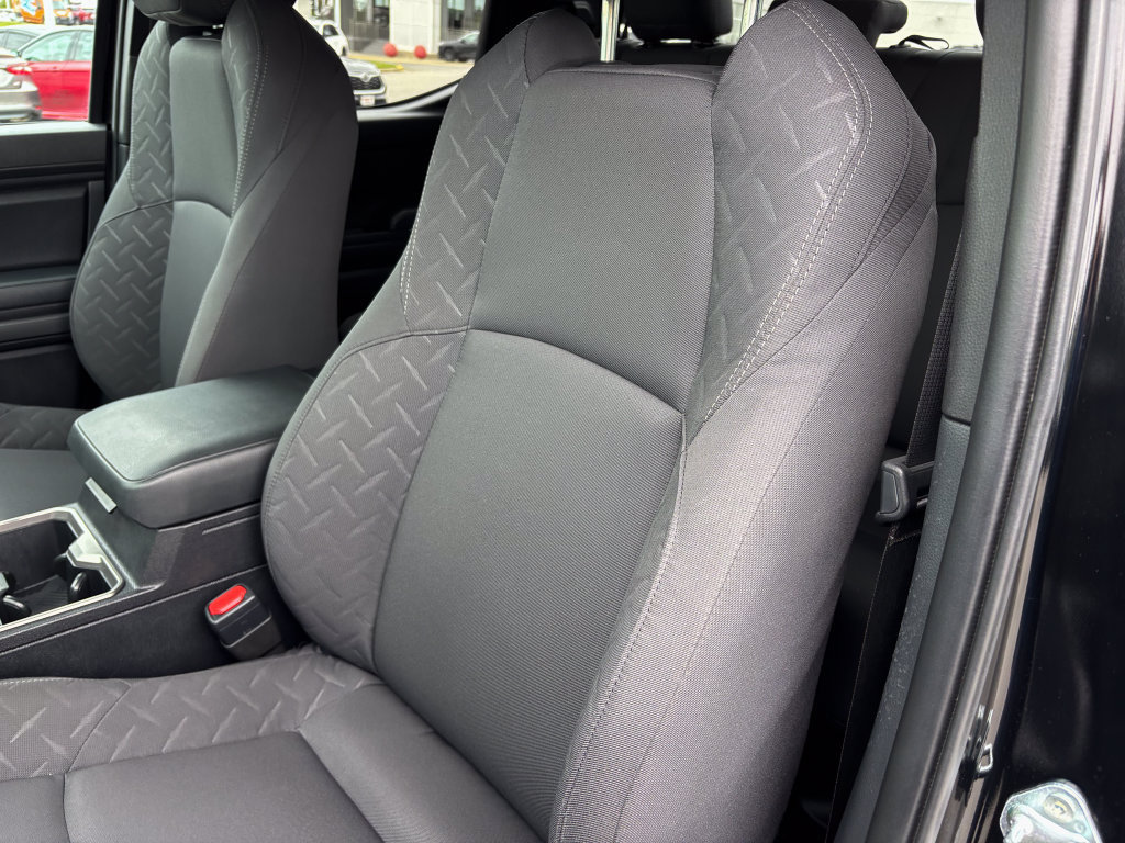 Certified 2025 Toyota Tacoma SR5 AWD/4WD image 19