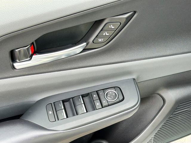 Used 2023 Toyota Prius Limited w/ Limited Premium Package image 18