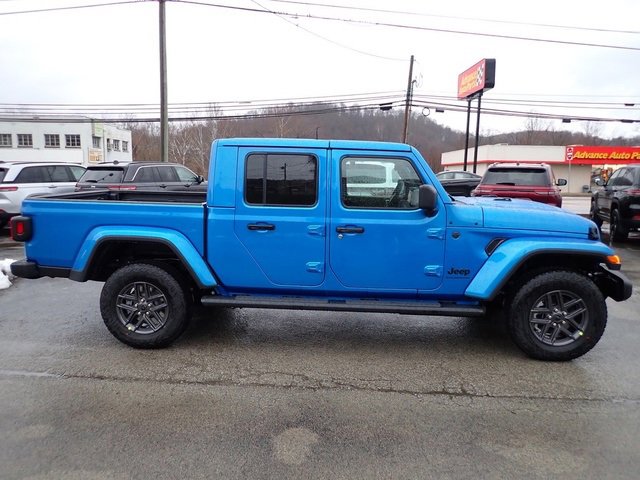 New 2026 Jeep Gladiator Sport image 8