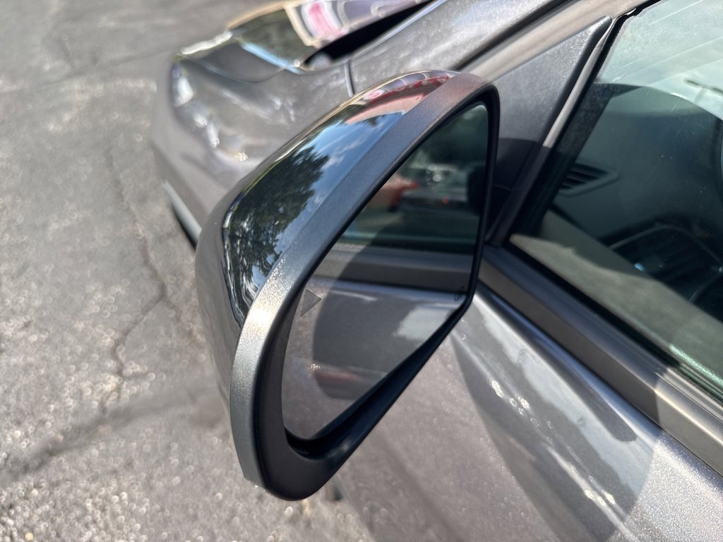 Used 2023 Jeep Cherokee Altitude Lux image 17