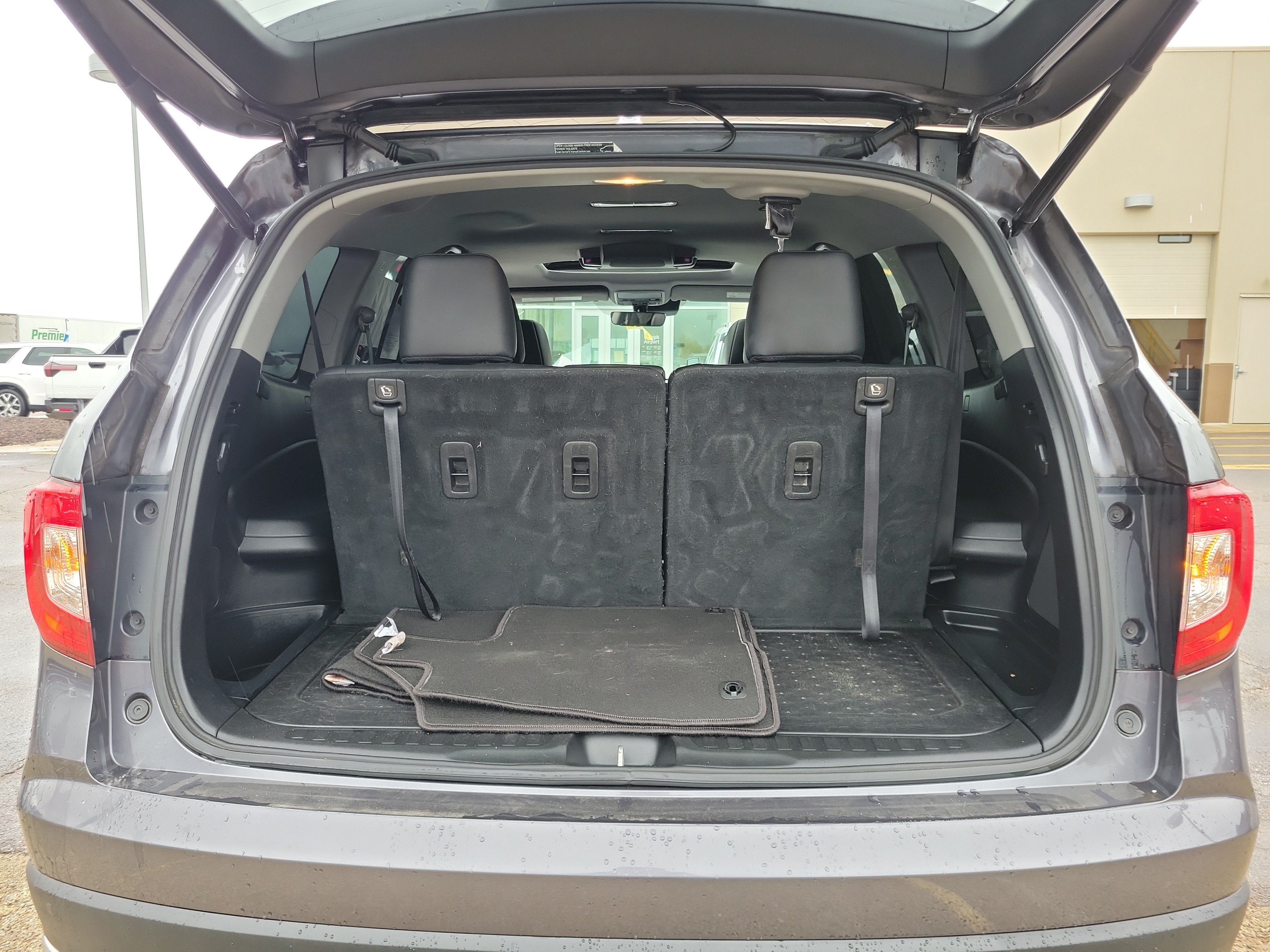 Used 2019 Honda Pilot Touring image 8