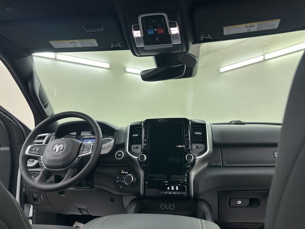 New 2026 RAM 1500 4x4 Crew Cab image 21