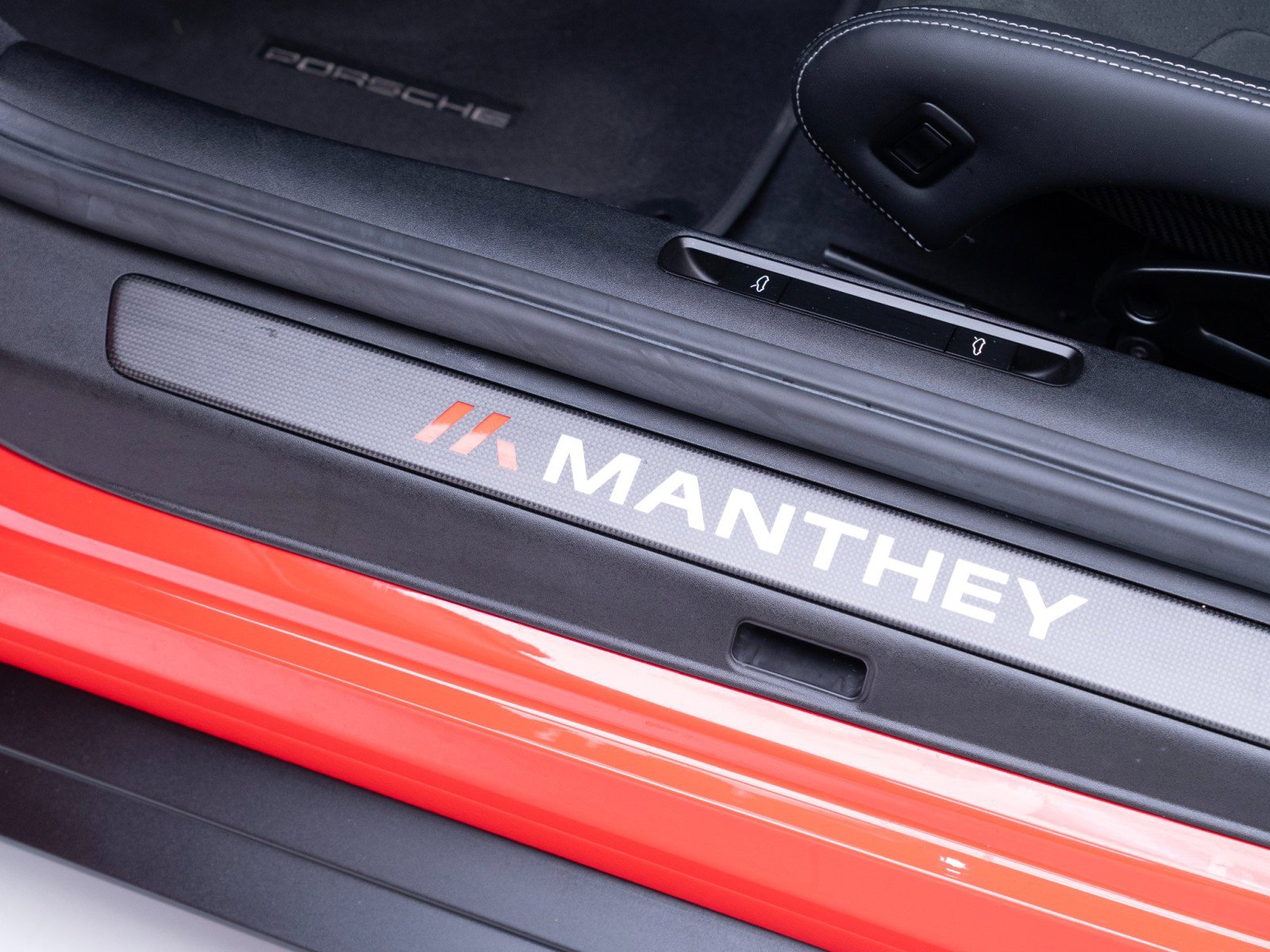 Certified 2025 Porsche 911 GT3 RS RWD image 18