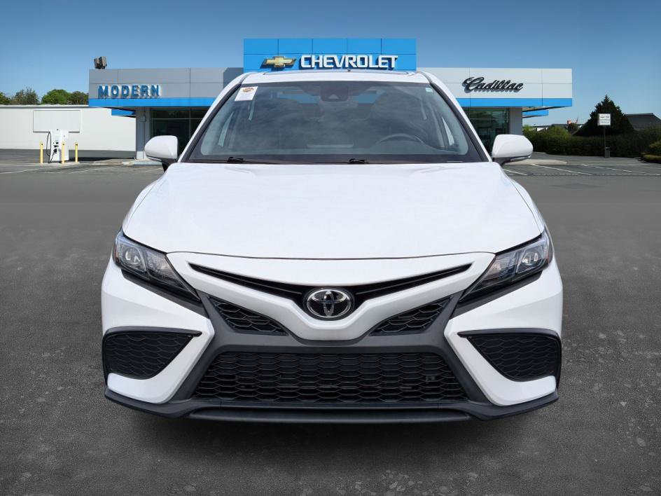 Used 2022 Toyota Camry SE image 10