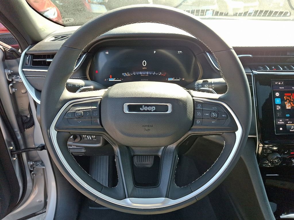 Certified 2024 Jeep Grand Cherokee Altitude AWD/4WD image 19