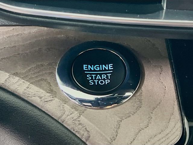 Used 2023 Ford Explorer Platinum w/ Technology Package image 19