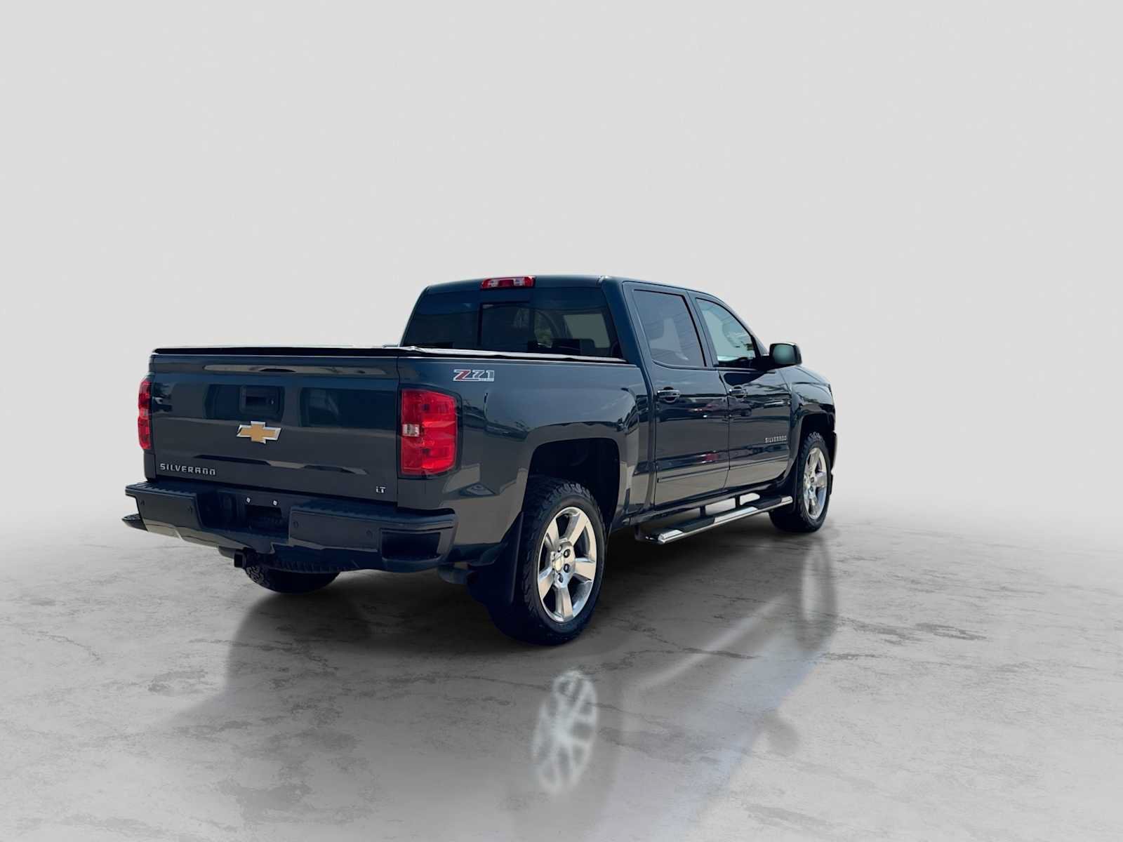 Used 2017 Chevrolet Silverado 1500 LT w/ All Star Edition AWD/4WD image 6
