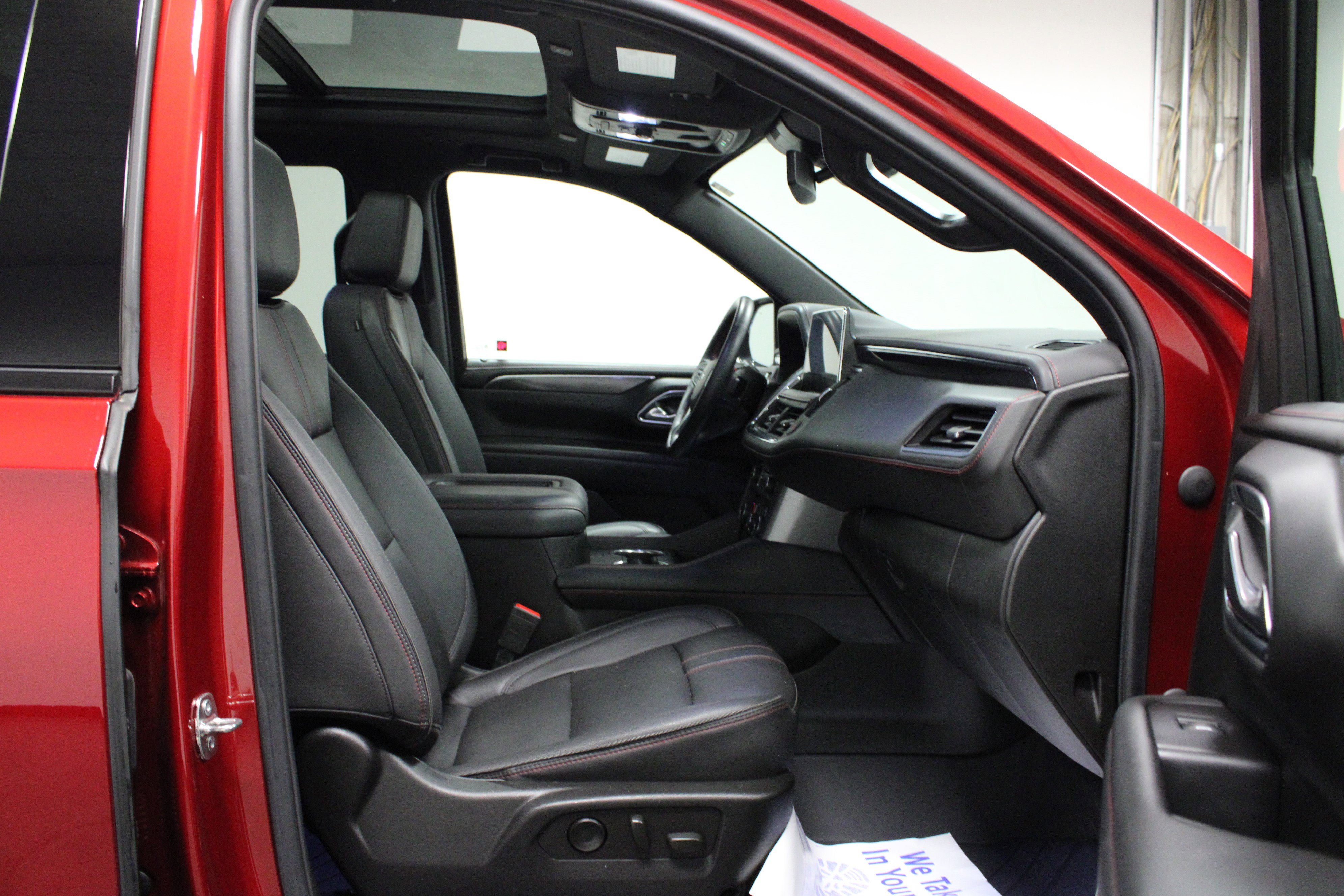 Used 2023 Chevrolet Tahoe RST w/ Luxury Package image 17