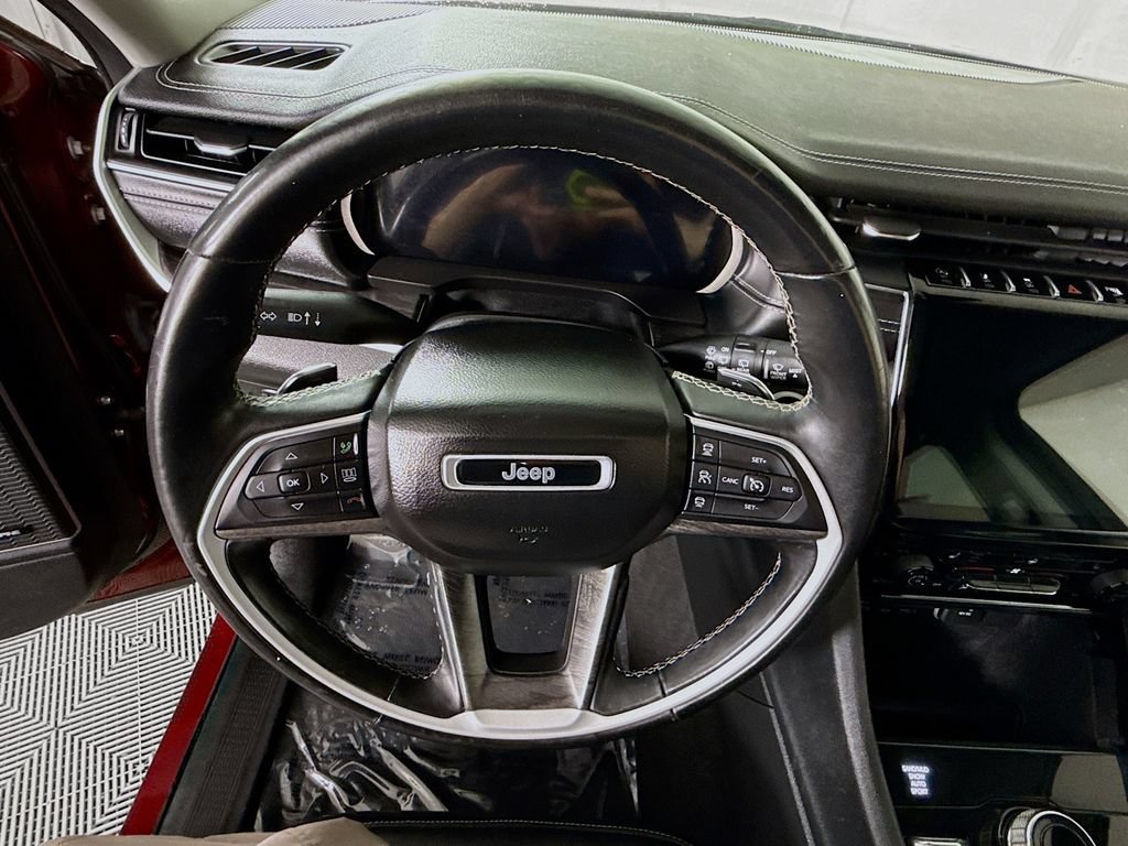 Used 2021 Jeep Grand Cherokee L Limited AWD/4WD image 23