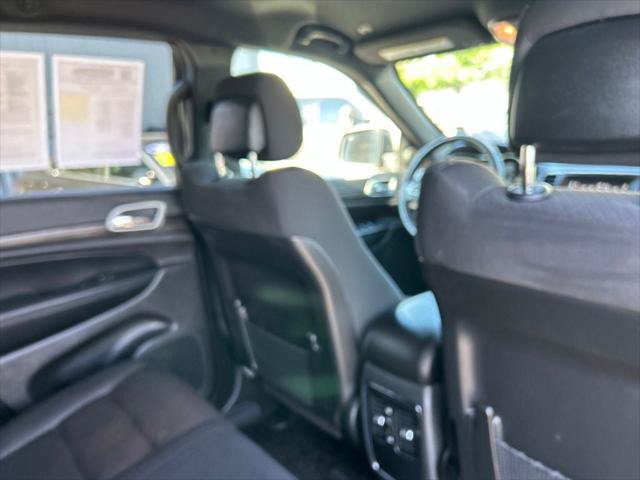 Certified 2021 Jeep Grand Cherokee Laredo AWD/4WD image 34
