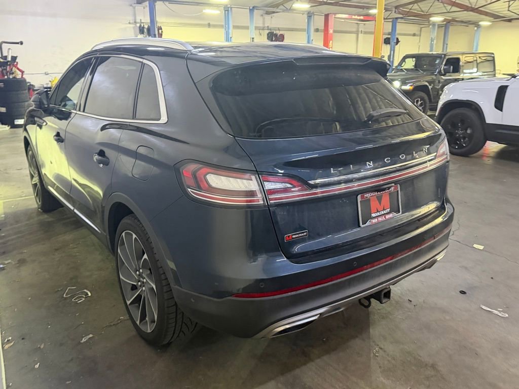 Used 2022 Lincoln Nautilus Reserve w/ Equipment Group 202A image 5