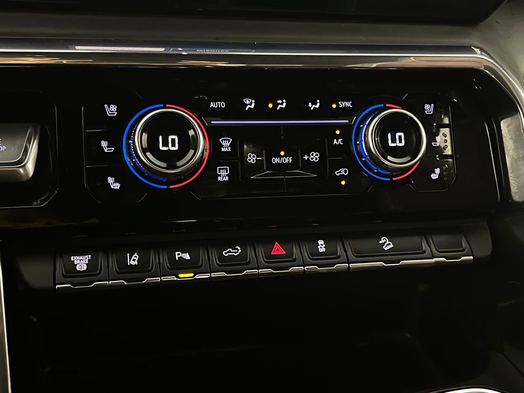 Used 2024 GMC Sierra 2500 Denali Ultimate image 32