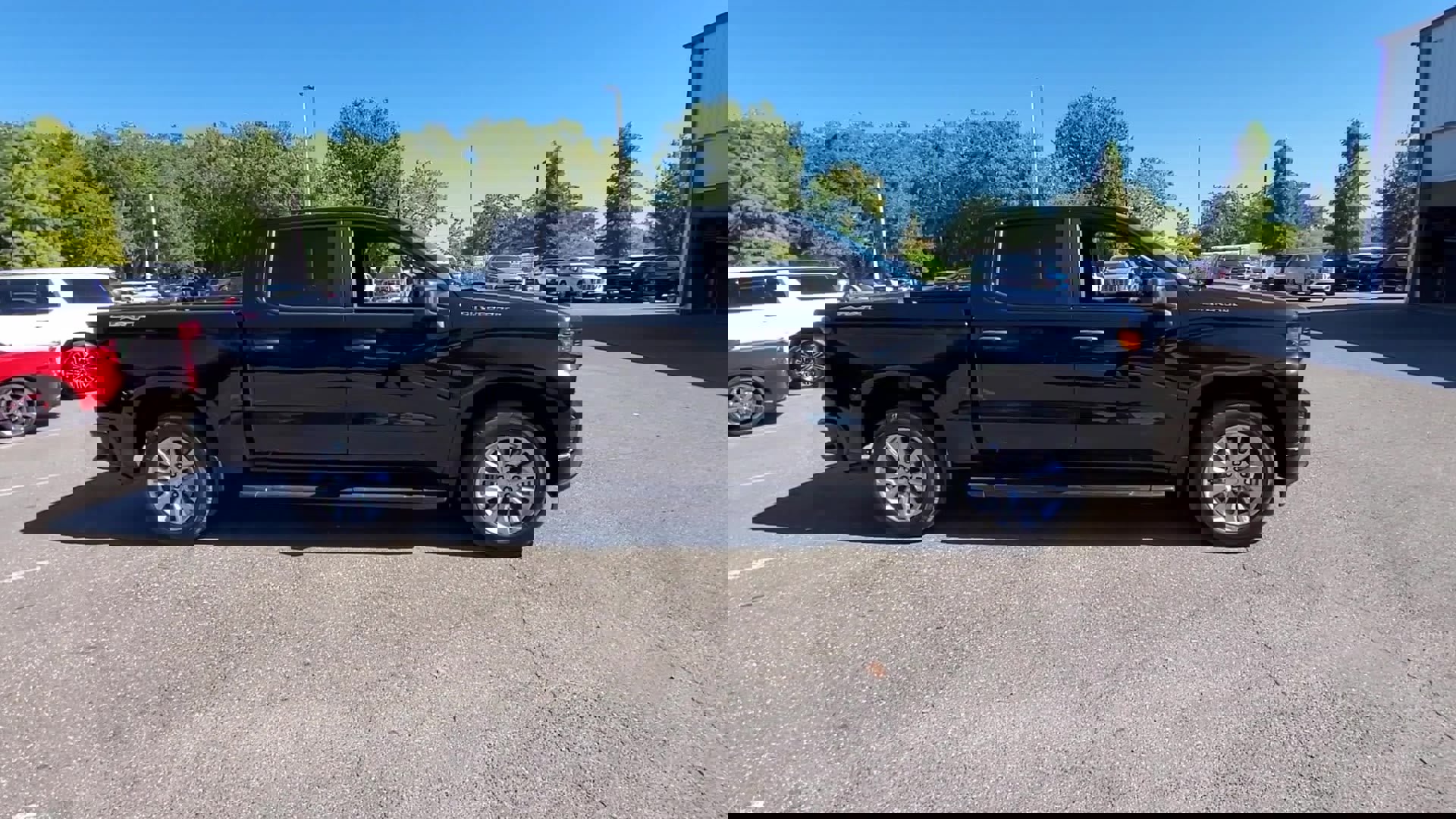 Used 2022 Chevrolet Silverado 1500 Custom w/ Safety Confidence Package image 47