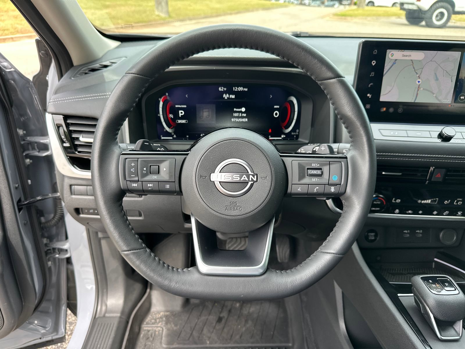 Certified 2024 Nissan Rogue SL FWD image 22