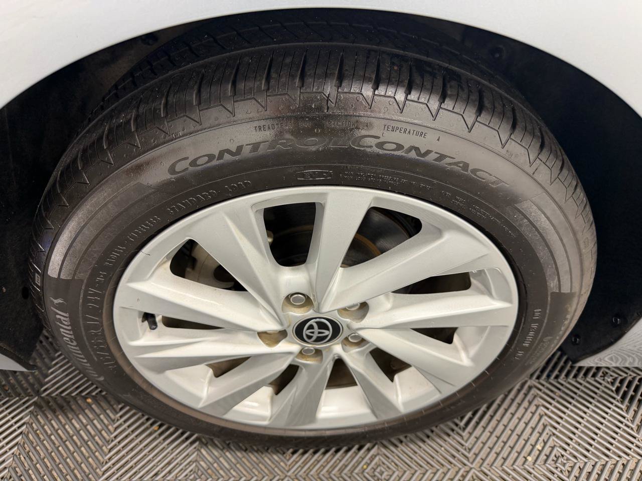 Used 2023 Toyota Camry LE FWD image 35